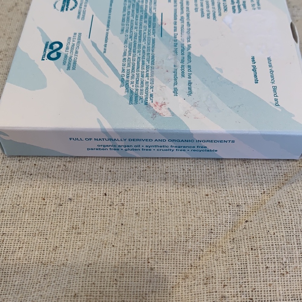 New Josie Maran Vibrancy Face Paint Palette - Picture 6 of 13